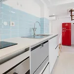 Host Wise - Charming House With Ocean View Ferienhaus