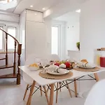 Host Wise - Charming House With Ocean View Ferienhaus *