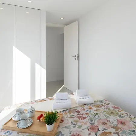 Host Wise - Charming House With Ocean View * 나자레