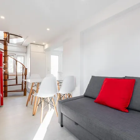 Host Wise - Charming House With Ocean View Tatil Evi *