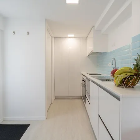 Host Wise - Charming House With Ocean View 나자레