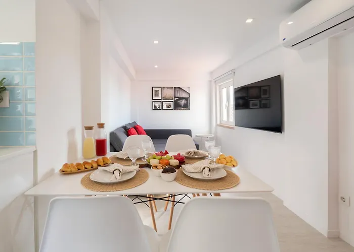 Host Wise - Charming House With Ocean View Nazaré